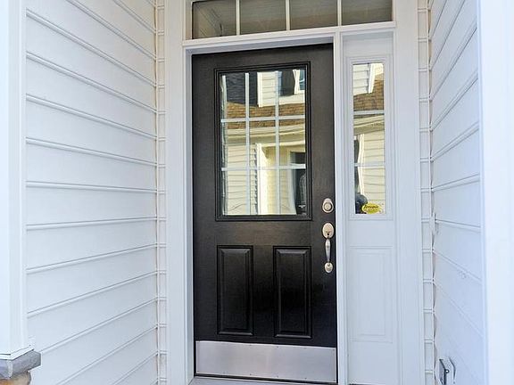 2nd image of 861 Moorings Cir #134