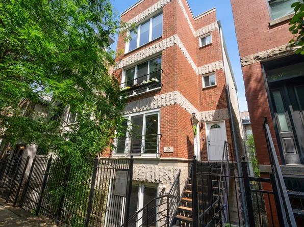 1734 W Pierce Ave #1, Chicago, IL 60622
