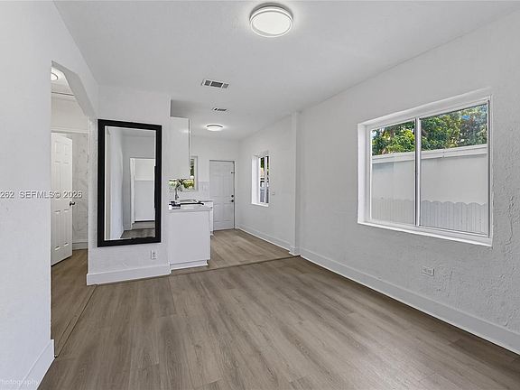 5th image of 1812 NW 64th St