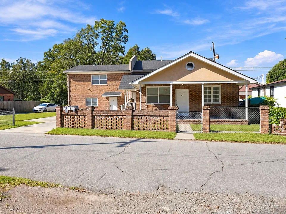 4731 Sanders Ave