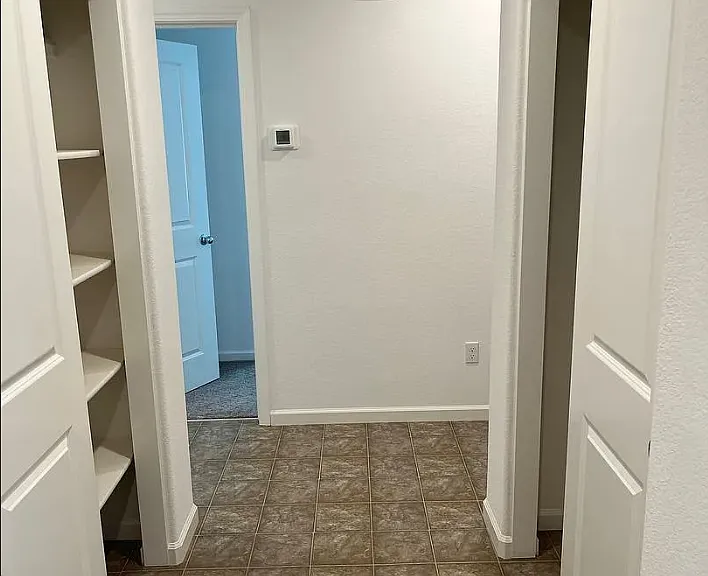 665 Marcus St — Photo 19