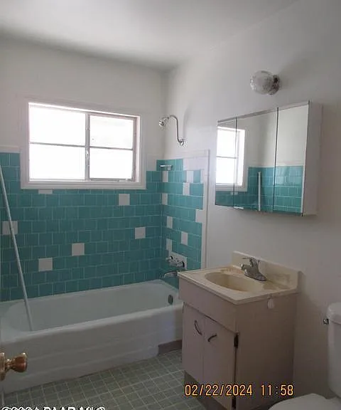 1205 Stetson Rd — Photo 2