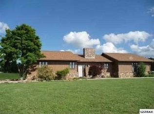 2439 Newport Hwy, Sevierville, TN 37876