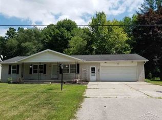 3911 Grotto Rd, Bridgeport, MI 48722