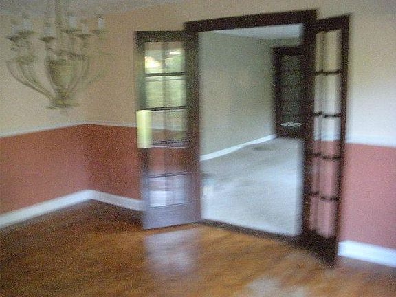 4th image of 149 Cox Dr