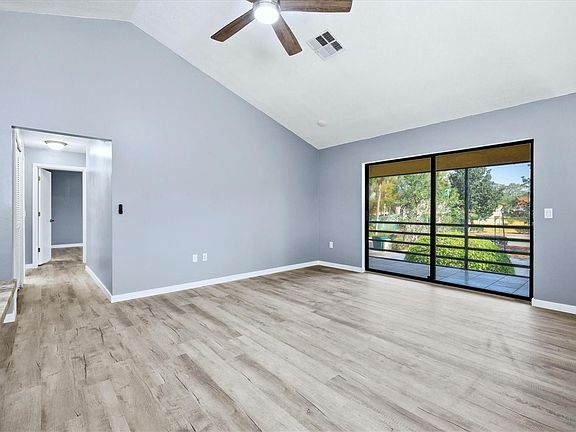 3rd image of 5651 Gardens Dr #5651