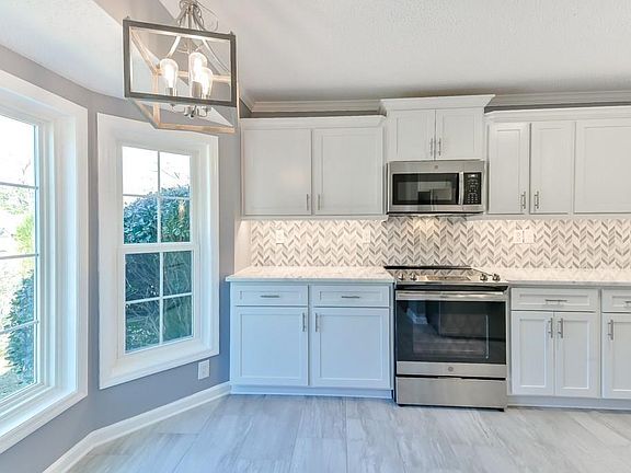 5th image of 5007 Laurel Springs Way SE