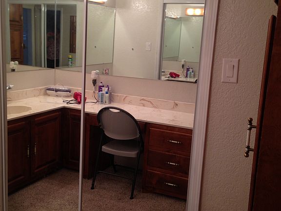 Master Dressing/Vanity