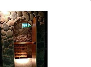 3849 Meadowvale Dr, East Aurora, NY 14052