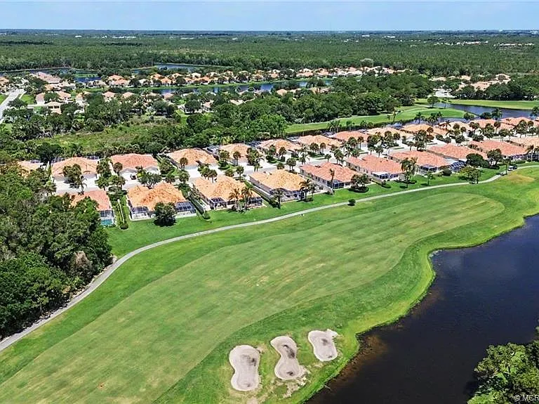 8357 SE Double Tree Dr — Photo 20