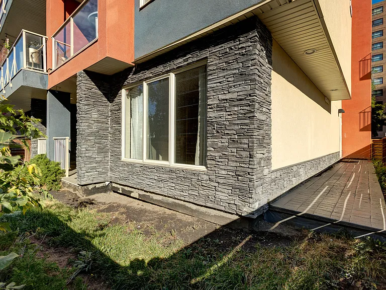 1029 15th Ave SW #102 — Photo 15
