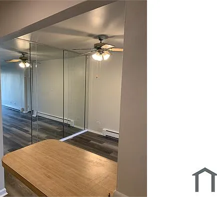 16W525 Lake Dr #202 — Photo 4