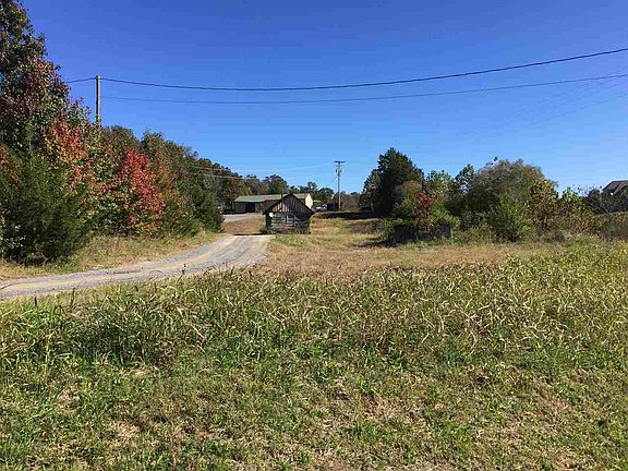 2nd image of 299 Byrd Farm Ln
