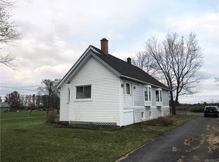 6513 Ward Rd, Sanborn, NY 14132