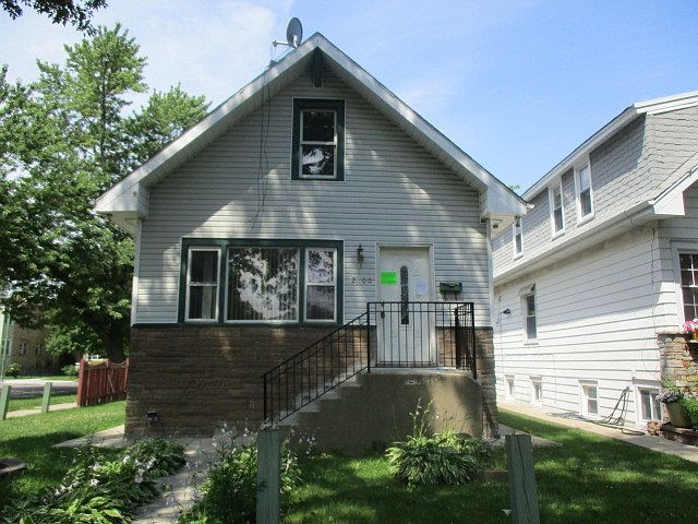 1st image of 2700 N Mont Clare Ave