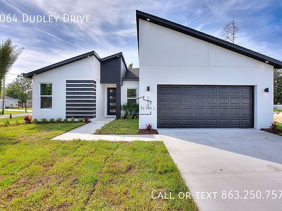 3rd image of 1064 Dudley Dr
