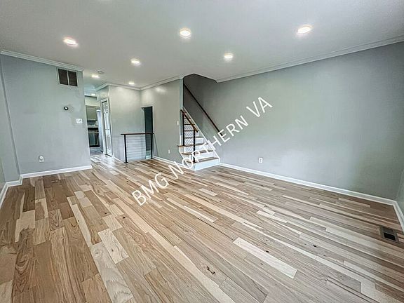 2nd image of 954 S Rolfe St