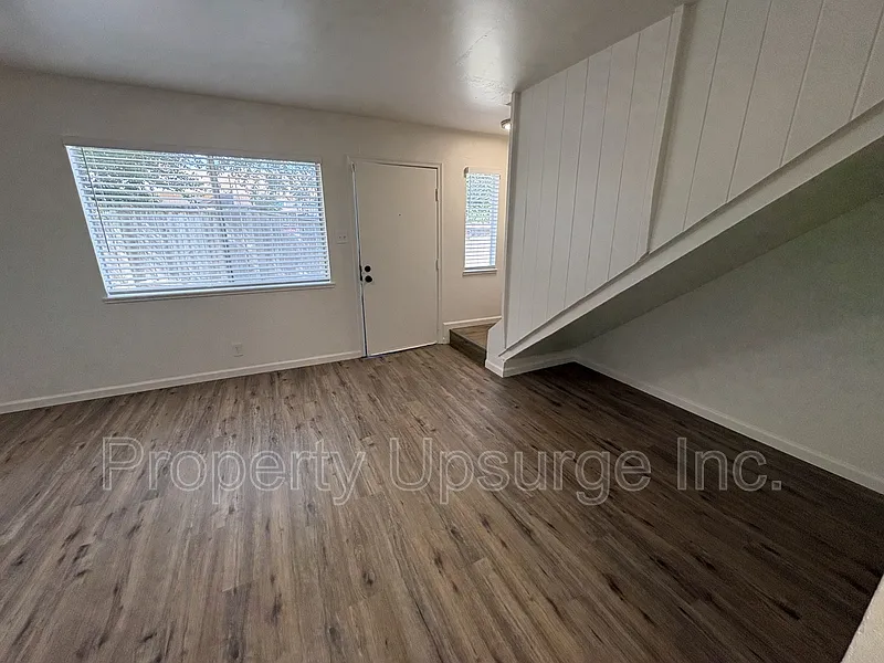 2 bed, 1.5 bath, 1080 sqft, $2,195 — Photo 3