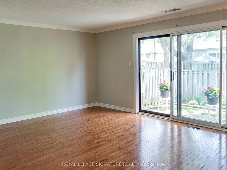 98 Falconer Dr #41 — Photo 5