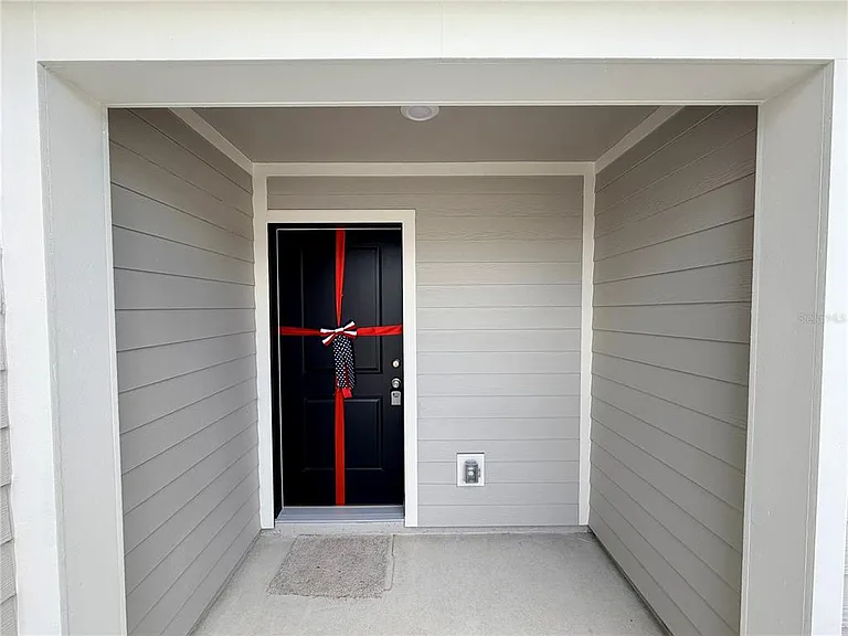 842 Lynx St — Photo 3