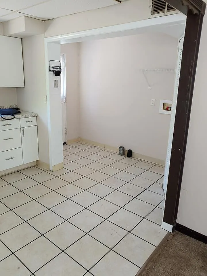 3 bed, 864 sqft, $1,225 — Photo 4