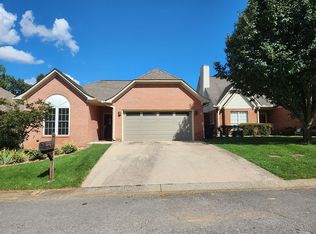 206 Treetop Point, Florence, AL 35630