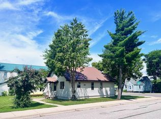 120 2nd Ave SE, Cook, MN 55723