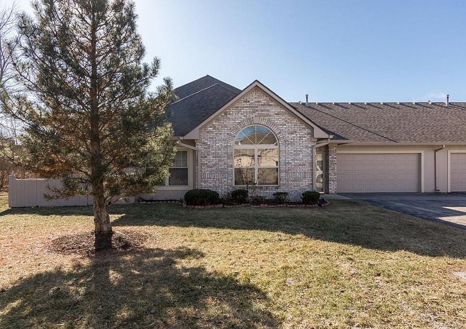 1st image of 4727 Bridgefield Dr #0