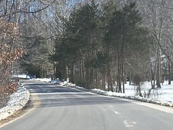 4th image of 9 Rosedale Dr