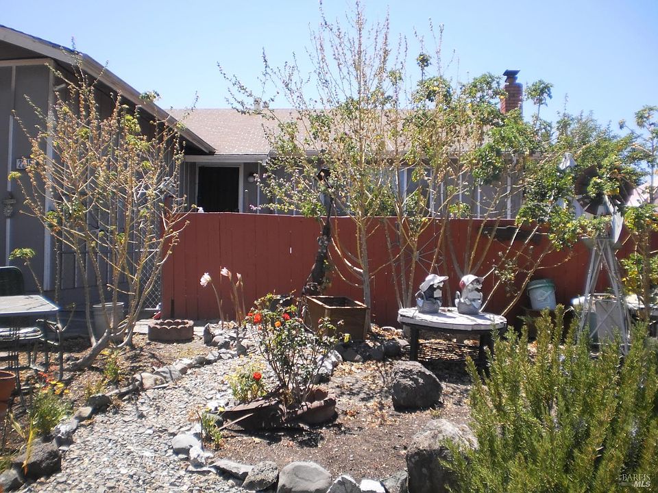 1st image of 2215 Santa Fe Drive