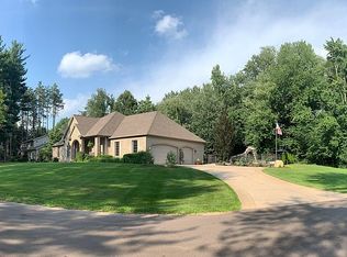 3035 Warwick Rd, Jackson, MI 49203