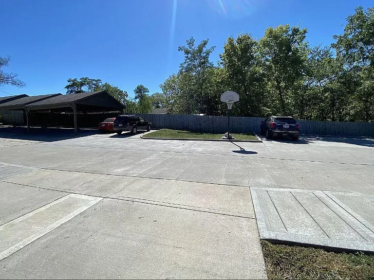 9516 Main Entrance Dr — Photo 18