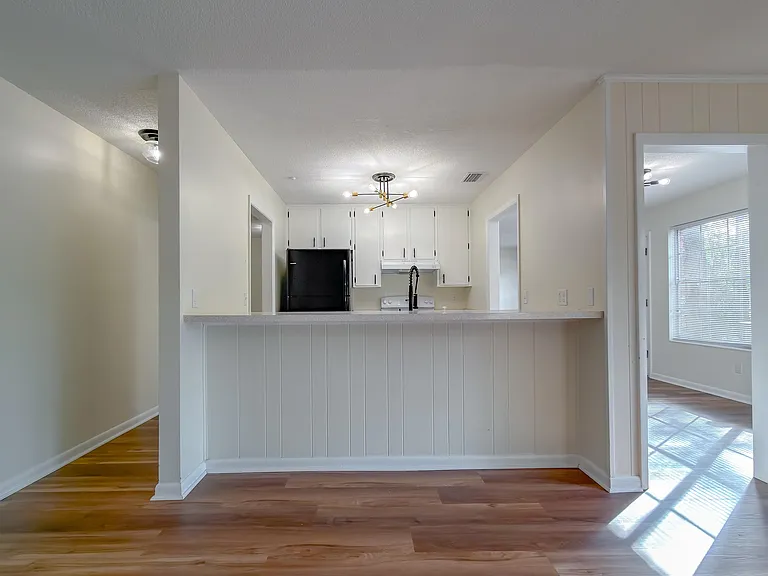 307 Sweetbriar Dr — Photo 7