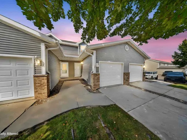 5829 Muirfield Dr SW APT 5, Cedar Rapids, IA 52404