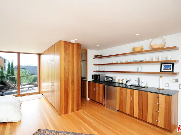 23752 Malibu Rd — Photo 33
