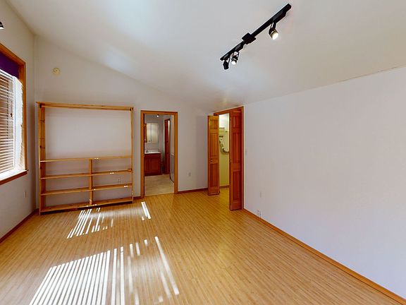 5th image of 1200 Heath Ave