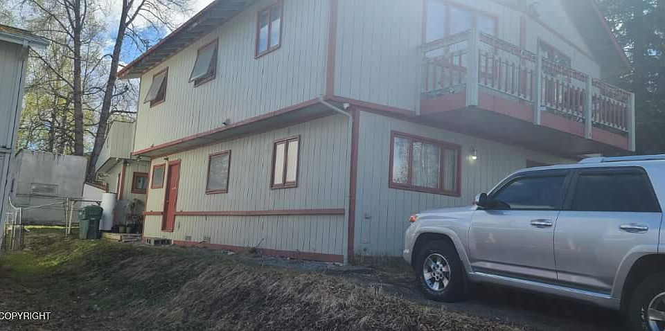 2nd image of 4113 Cope St