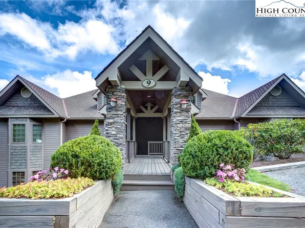 202 Pleasant View #9D, Sugar Mountain, NC 28604
