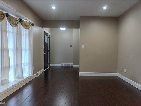 5th image of 3675 Archwood Dr
