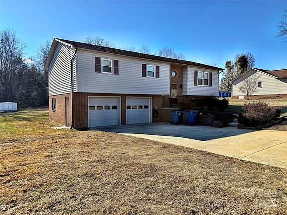 2nd image of 4679 Mayfield Dr