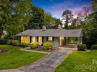 1518 11th St NW, Hickory, NC 28601