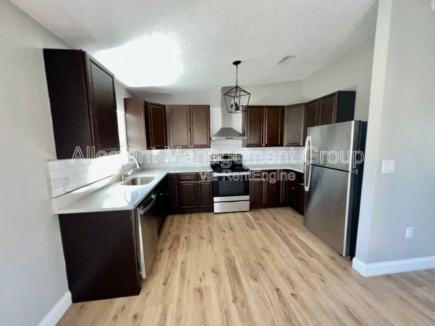 2 bed, 2.0 bath, 1046 sqft, $1,499 — Photo 3