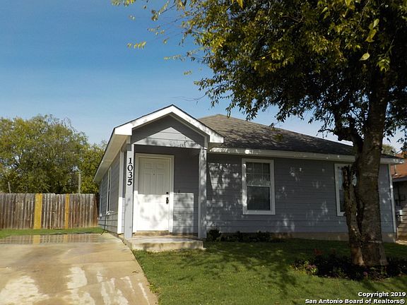 2nd image of 1035 Marquette Dr