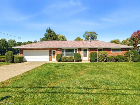 3677 Johnson Rd, Barberton, OH 44203