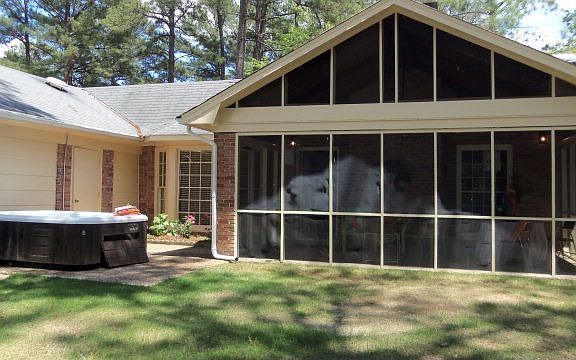 Screened in Porch