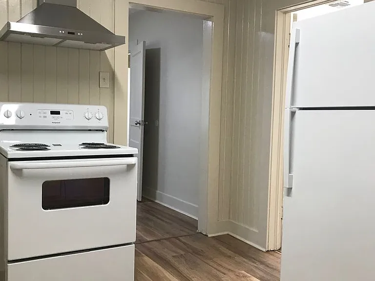 812 General Mouton Ave — Photo 11
