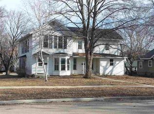 503 4th St, Baraboo, WI 53913