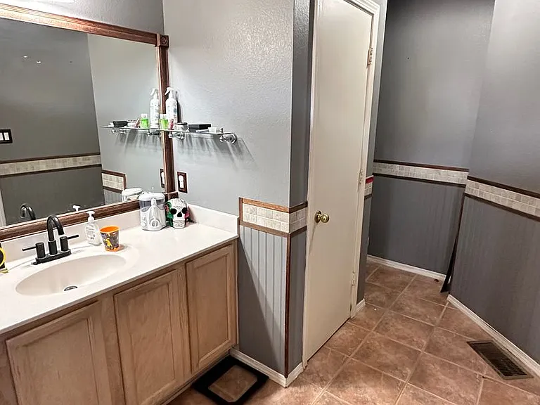 651 Vermilion Ct NW — Photo 11
