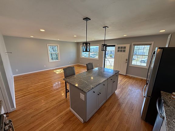 4th image of 47 Coolridge Rd