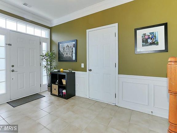 3rd image of 5079 Village Fountain Pl